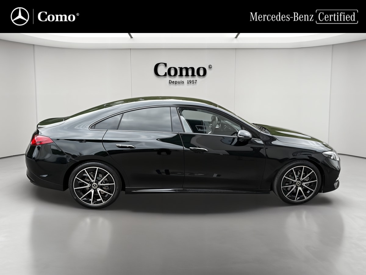 Mercedes-Benz CLA 200 8F-eDCT AMG Line — Profil droit