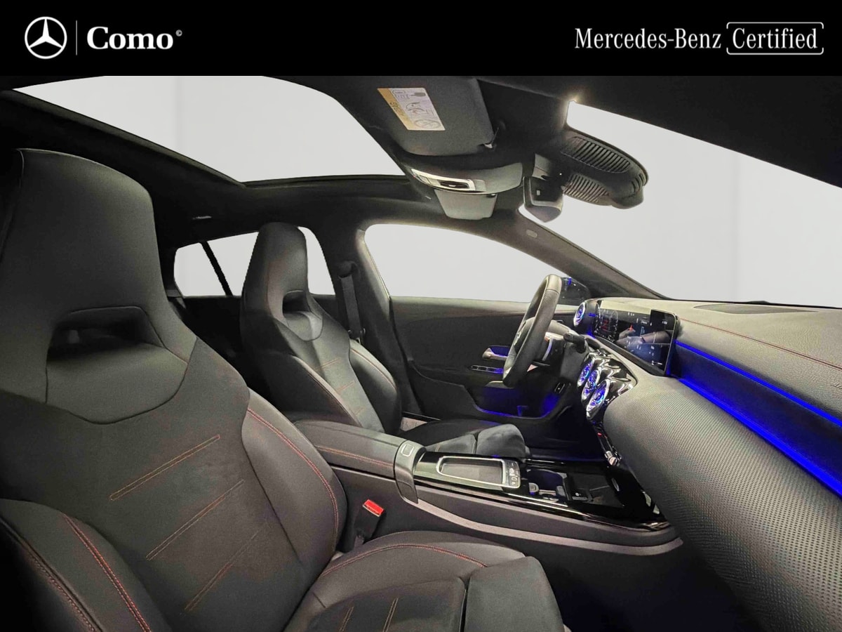 Mercedes-Benz CLA Shooting Brake 250 e Hybrid EQ 8G-DCT AMG Line — Poste de pilotage