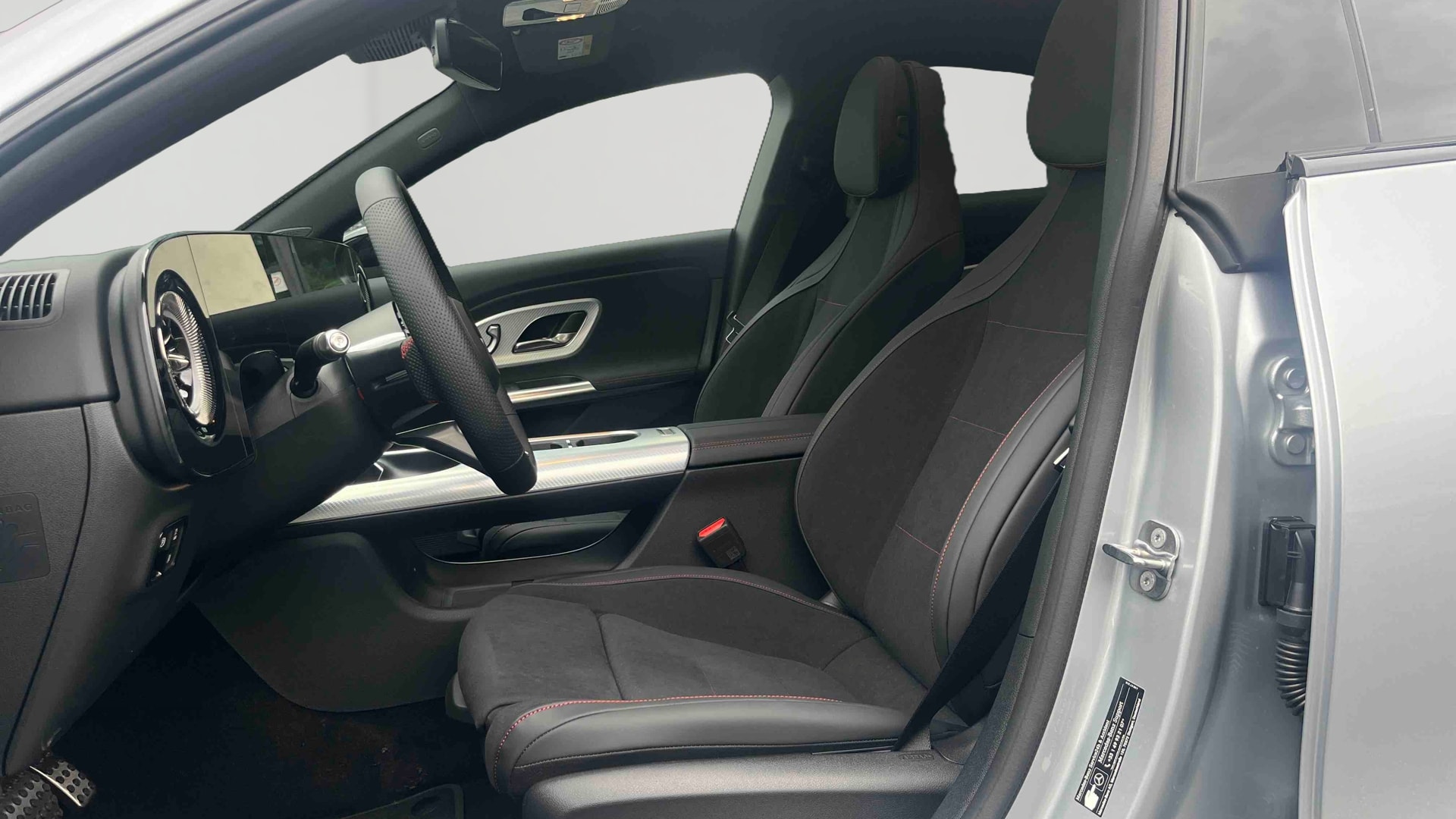 Mercedes-Benz CLA 200 8F-eDCT AMG Line — Siège conducteur