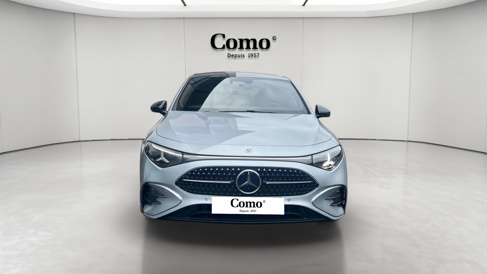 Mercedes-Benz CLA 200 8F-eDCT AMG Line — Face avant