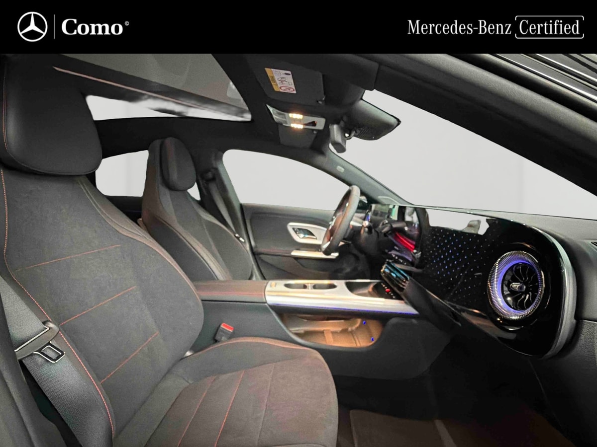 Mercedes-Benz CLA 200 8F-eDCT AMG Line — Poste de pilotage