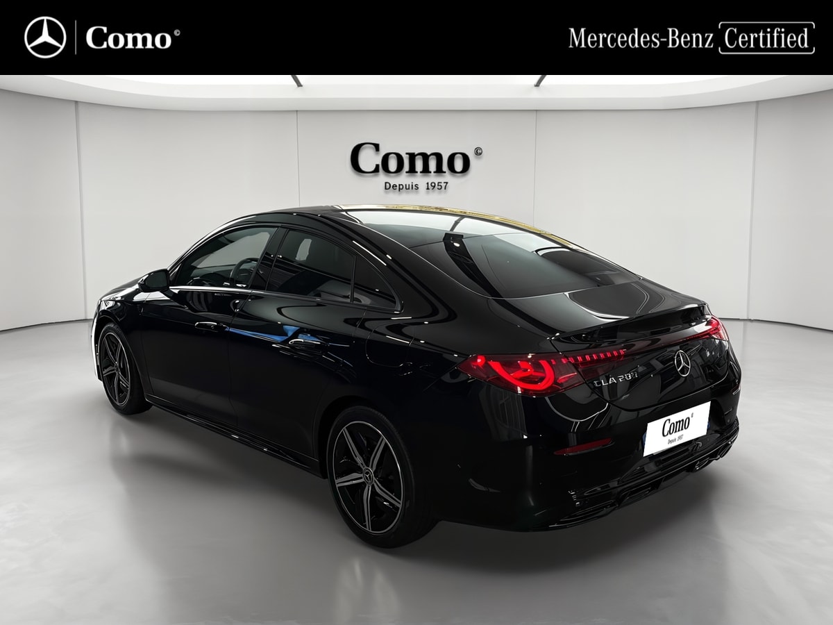 Mercedes-Benz CLA 200 8F-eDCT AMG Line — 3/4 arrière gauche
