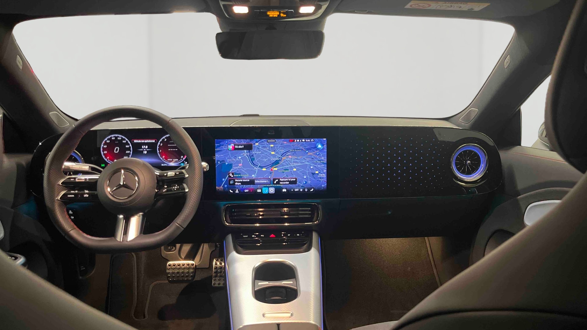 Mercedes-Benz CLA 200 8F-eDCT AMG Line — photo 20