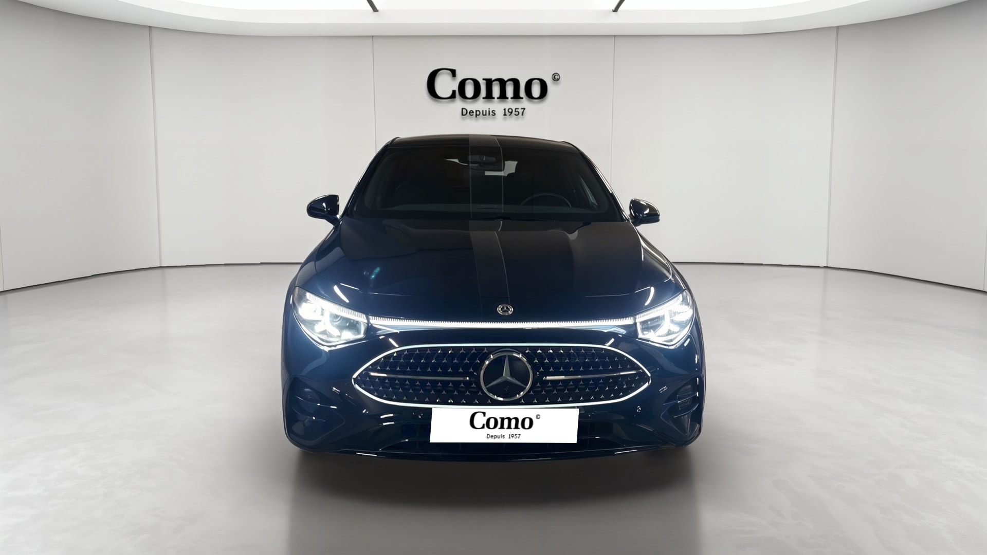 Mercedes-Benz CLA 200 8F-eDCT AMG Line — Face avant