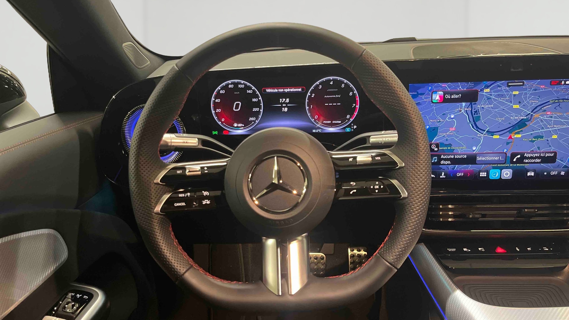Mercedes-Benz CLA 200 8F-eDCT AMG Line — photo 16