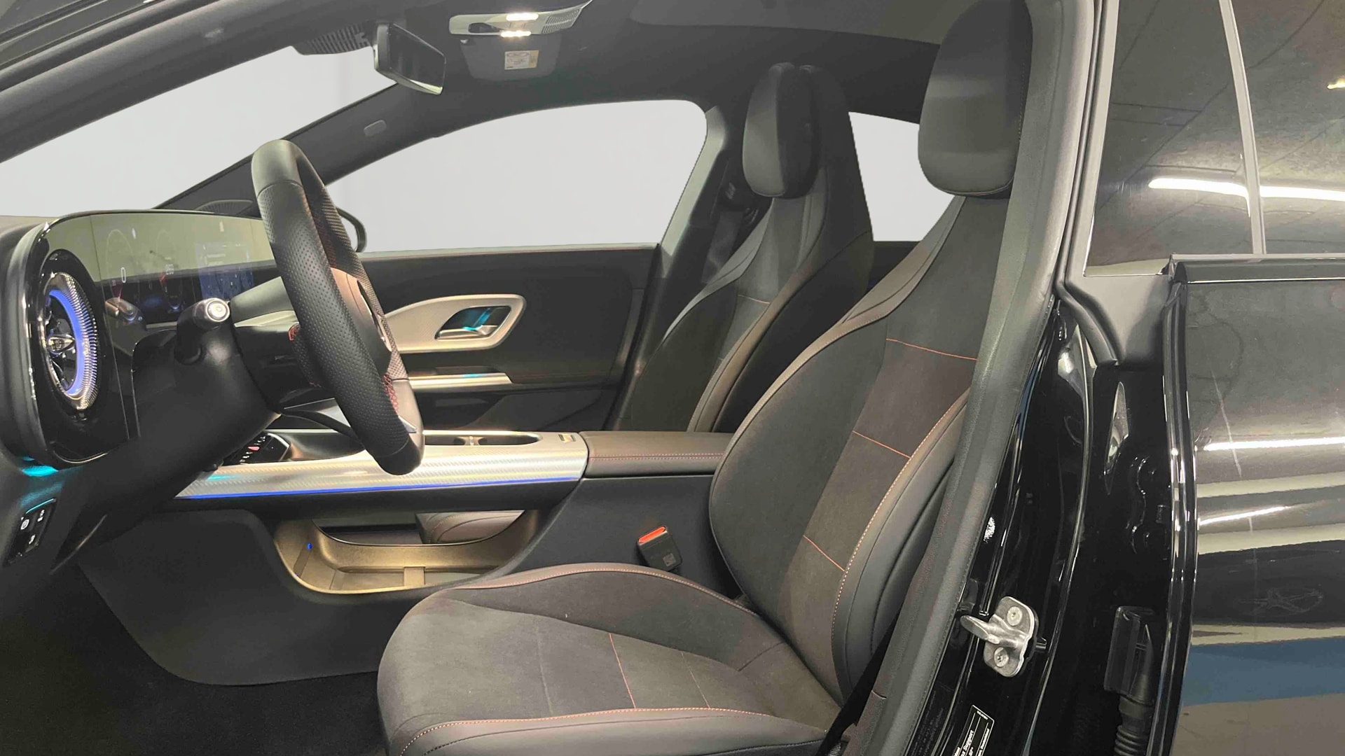 Mercedes-Benz CLA 200 8F-eDCT AMG Line — Siège conducteur