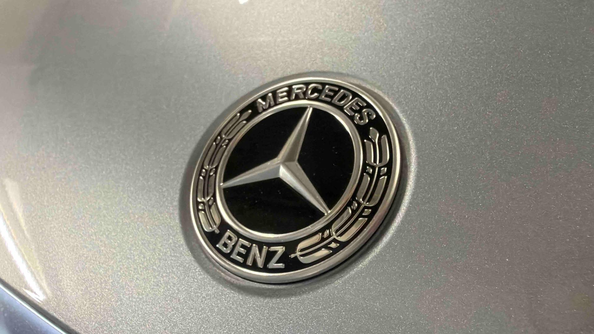 Mercedes-Benz CLA 200 8F-eDCT AMG Line — Siège arrière gauche