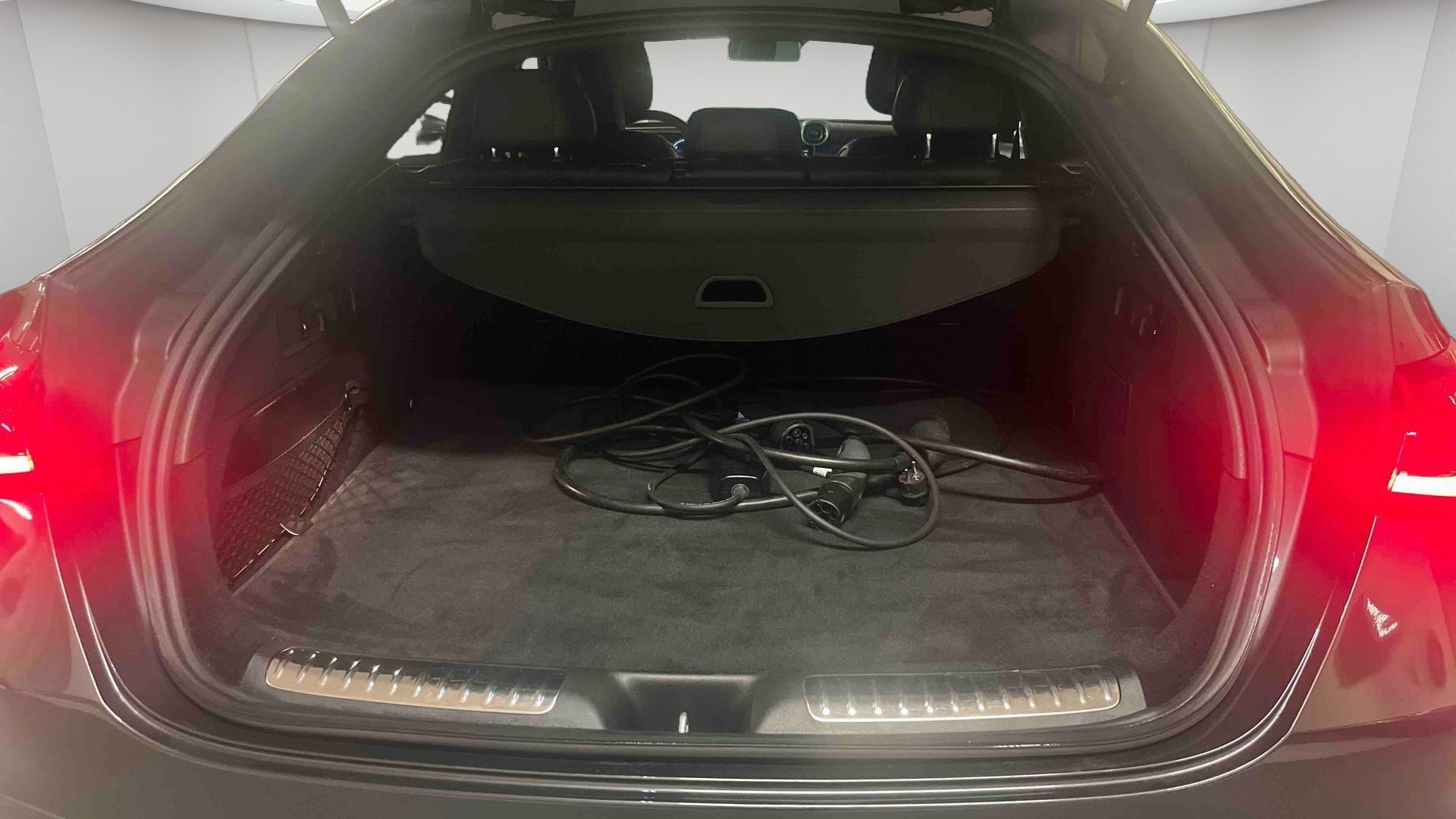 Mercedes-Benz GLC Coupe 400 e 9G-Tronic 4Matic AMG Line — Coffre