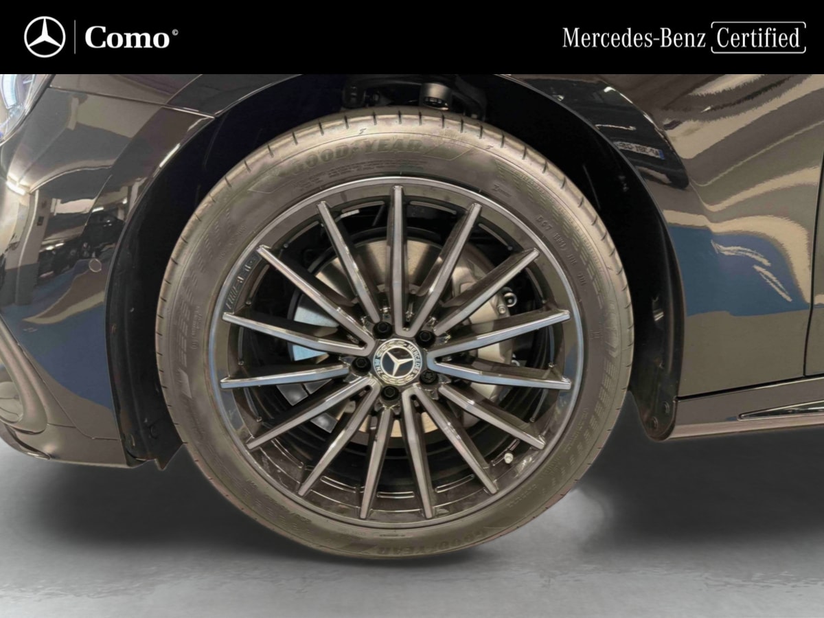 Mercedes-Benz Classe C 400 Electrique 4M AMG Line — Pneu avant gauche