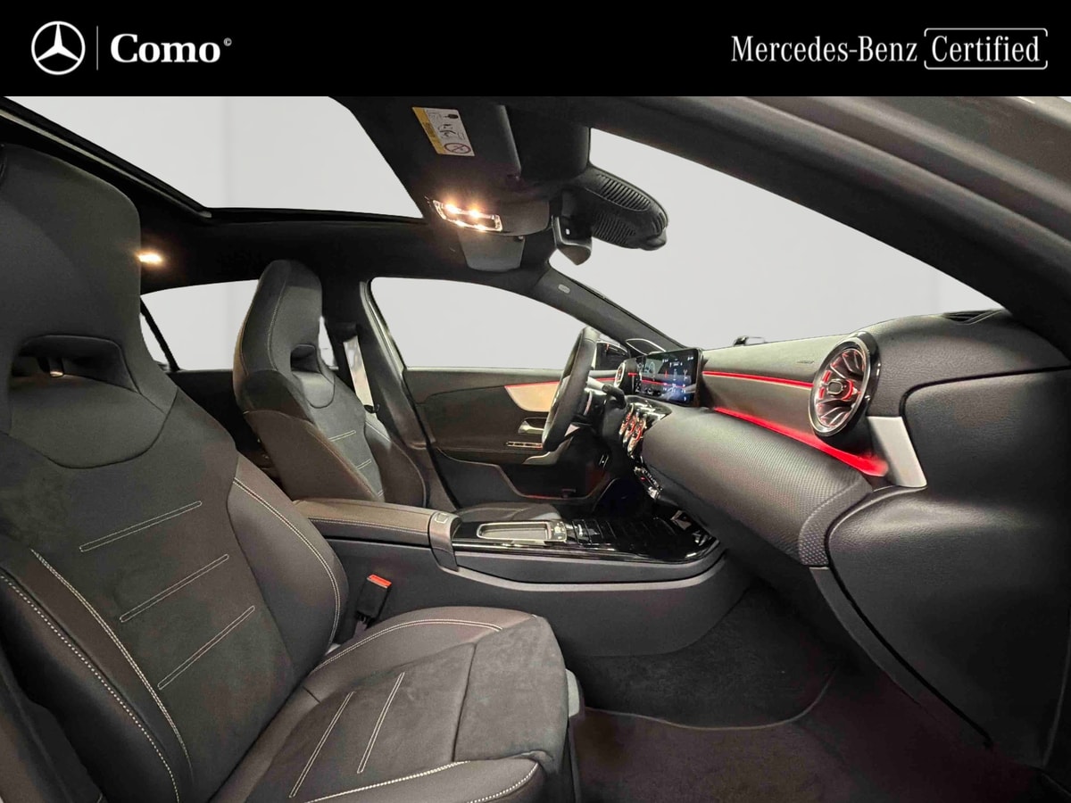 Mercedes-Benz Classe A 250 e Hybrid EQ AMG Line — Poste de pilotage