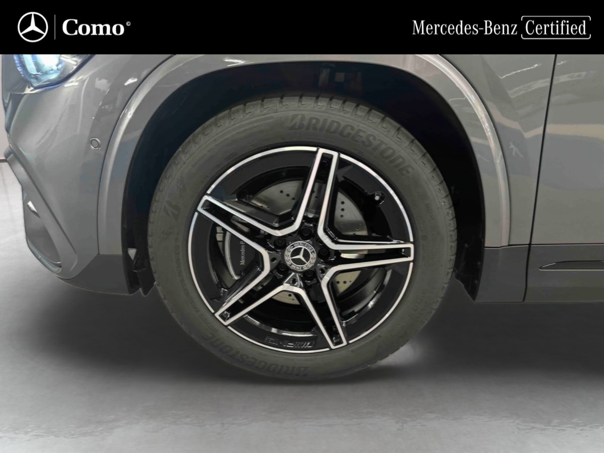 Mercedes-Benz GLA 200 7G-DCT AMG Line — Pneu avant gauche