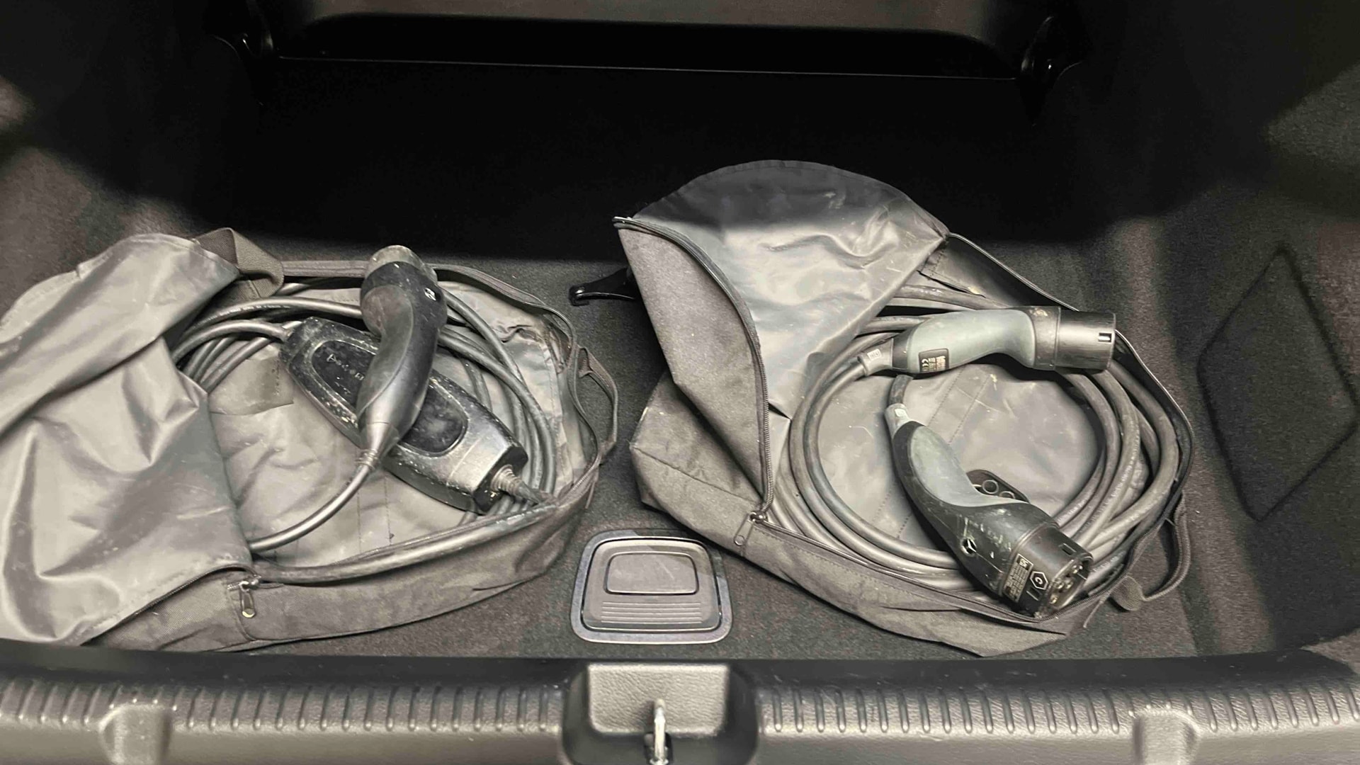 Mercedes-Benz EQE 350 AMG Line — photo 15