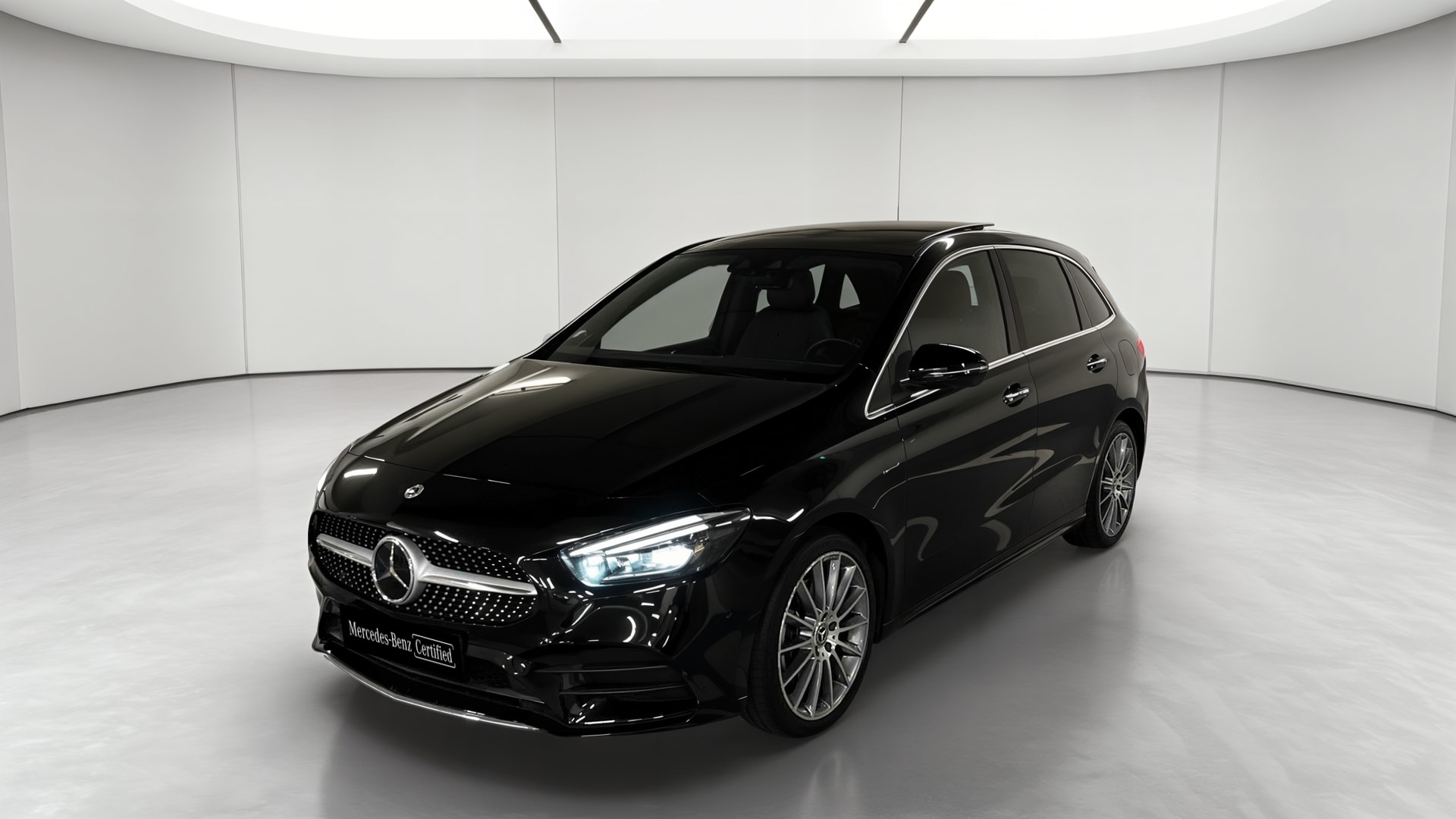 Mercedes-Benz Classe B 250 e 8G-DCT AMG Line Edition — 3/4 avant gauche