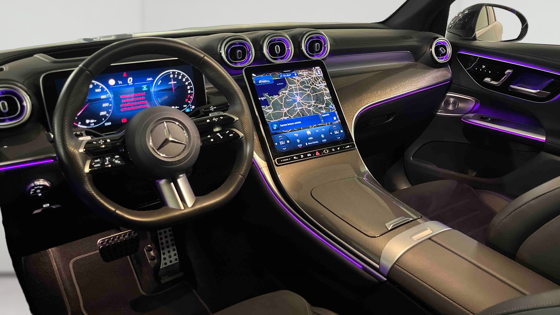 Mercedes-Benz GLC 300 e Hybrid EQ 9G-Tronic 4Matic AMG Line — Planche de bord