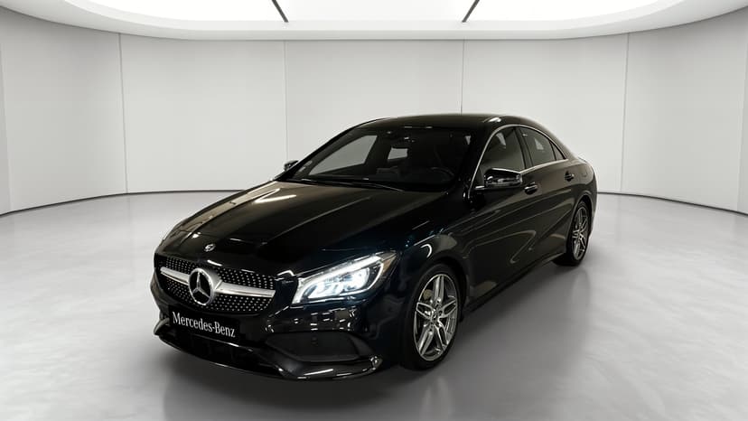 Mercedes-Benz CLA 200 d 7-G DCT Inspiration — 3/4 avant gauche
