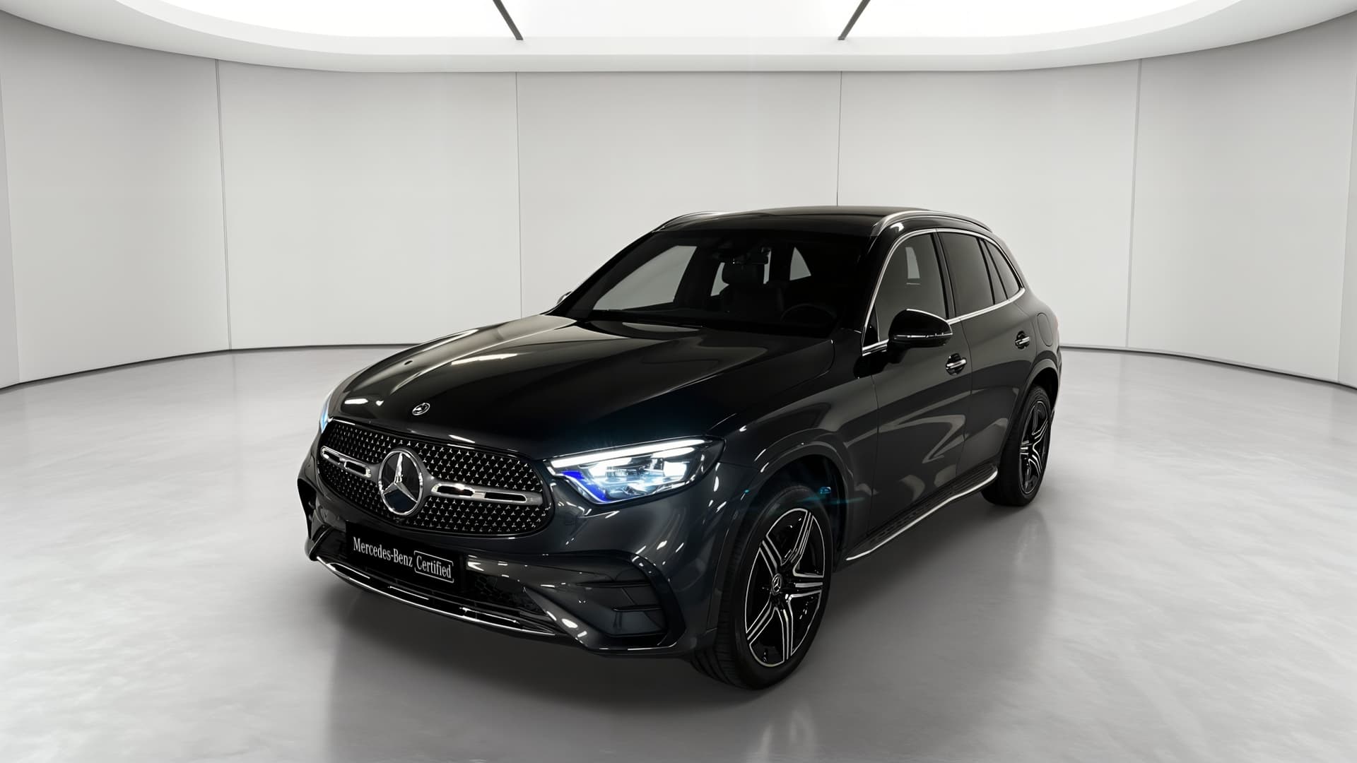 Mercedes-Benz GLC 300 e Hybrid EQ 9G-Tronic 4Matic AMG Line — 3/4 avant gauche