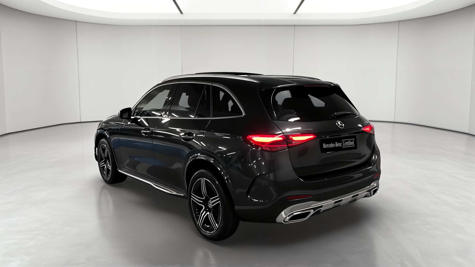Mercedes-Benz GLC 300 e Hybrid EQ 9G-Tronic 4Matic AMG Line — 3/4 arrière gauche