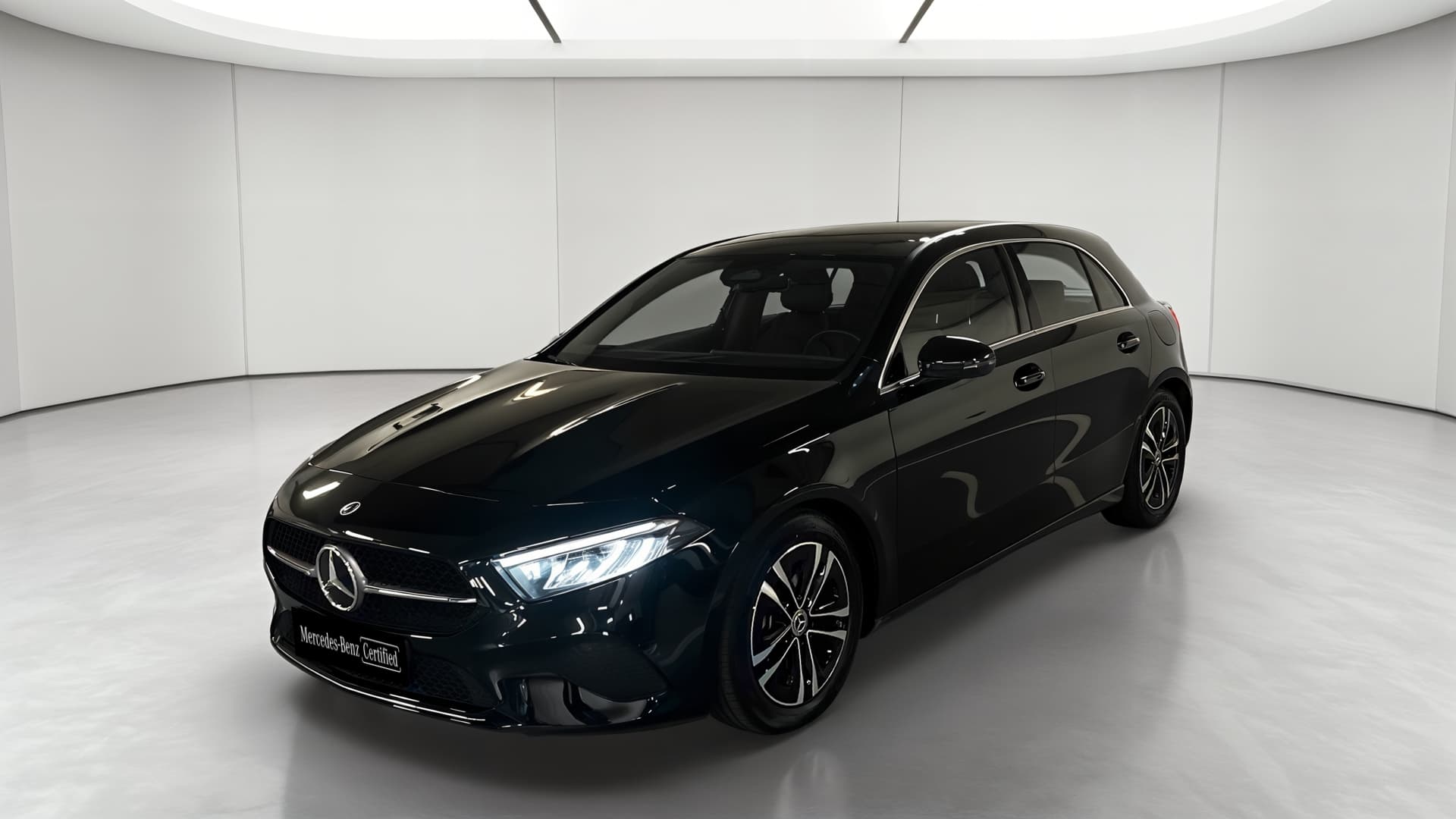 Mercedes-Benz Classe A 180 7G-DCT Progressive Line — 3/4 avant gauche