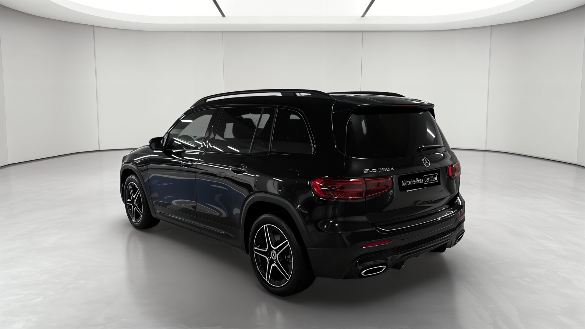 Mercedes-Benz GLB 200 d 8G-DCT AMG Line — 3/4 arrière gauche