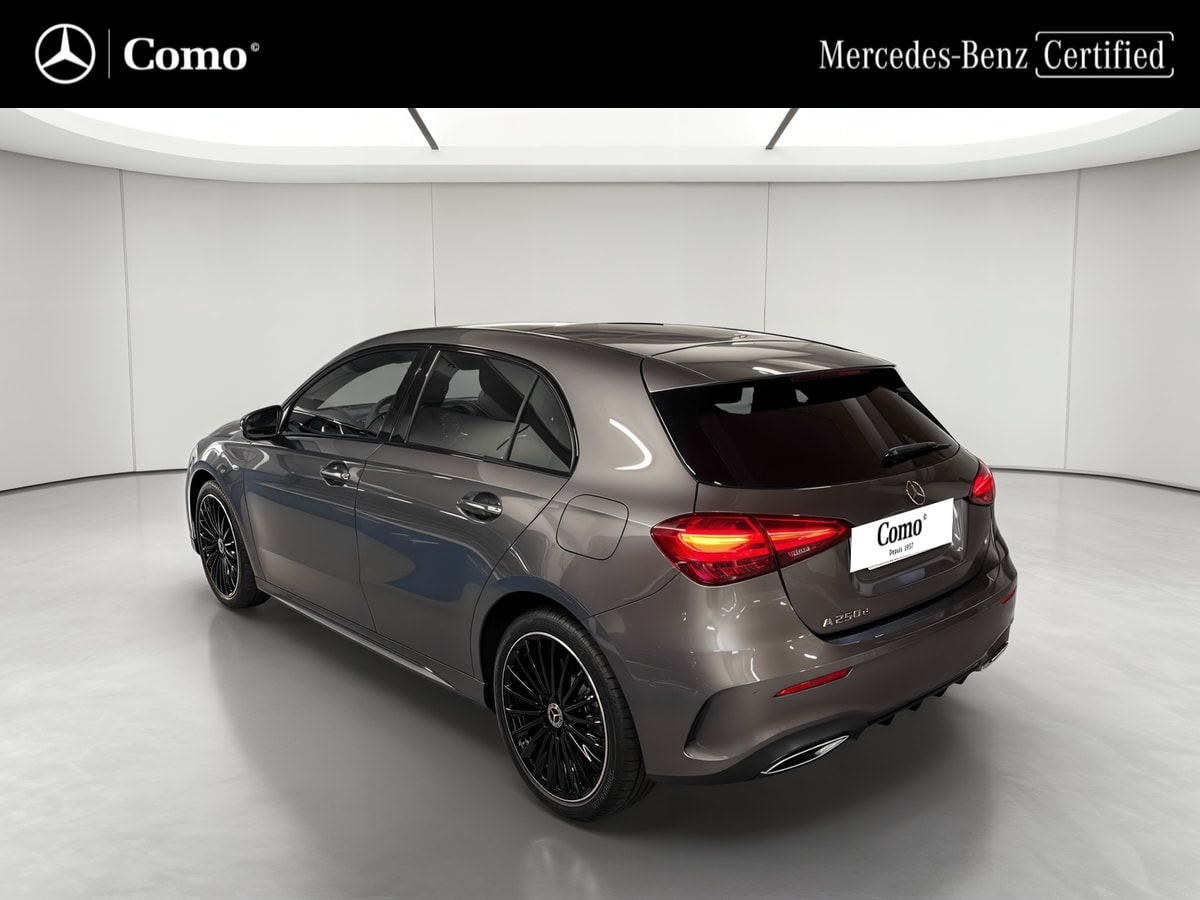 Mercedes-Benz Classe A 250 e Hybrid EQ AMG Line — 3/4 arrière gauche