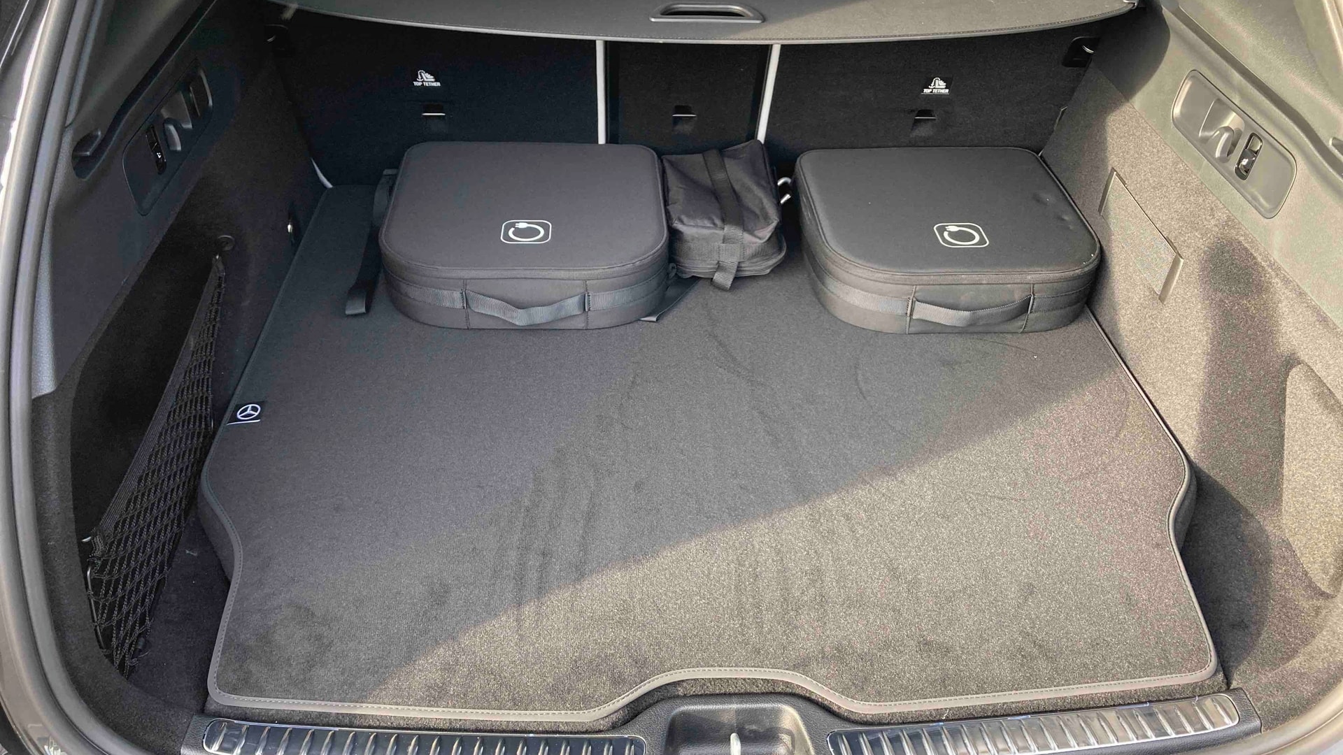 Mercedes-Benz GLC 300 e Hybrid EQ 4Matic AMG Line + — Coffre