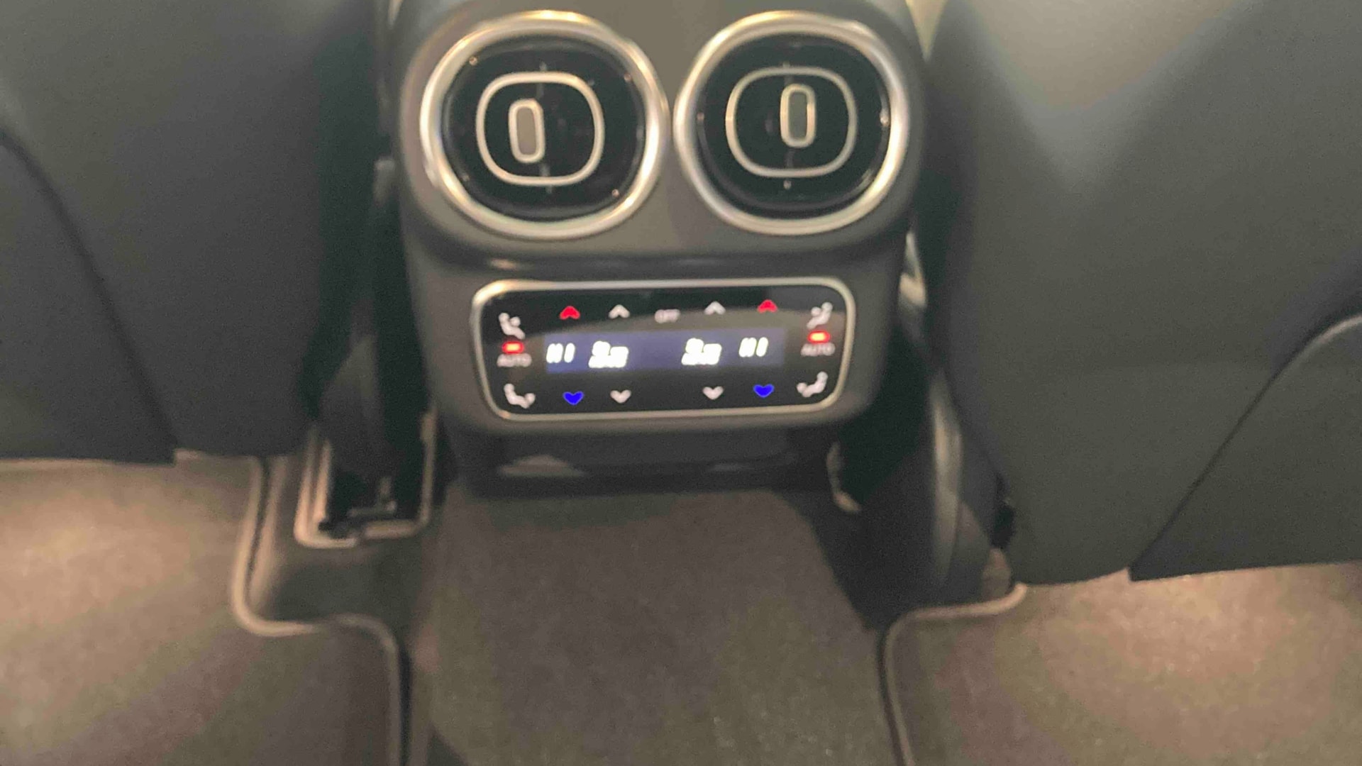 Mercedes-Benz GLC 300 e Hybrid EQ 4Matic AMG Line + — photo 20