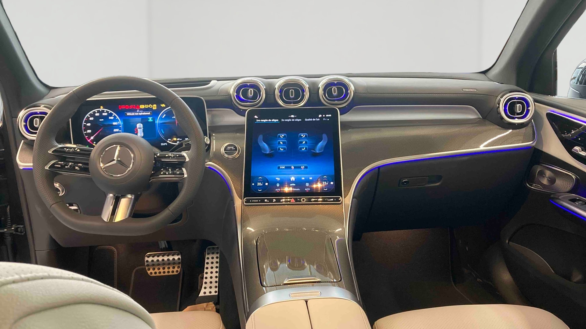 Mercedes-Benz GLC 300 e Hybrid EQ 4Matic AMG Line + — Planche de bord