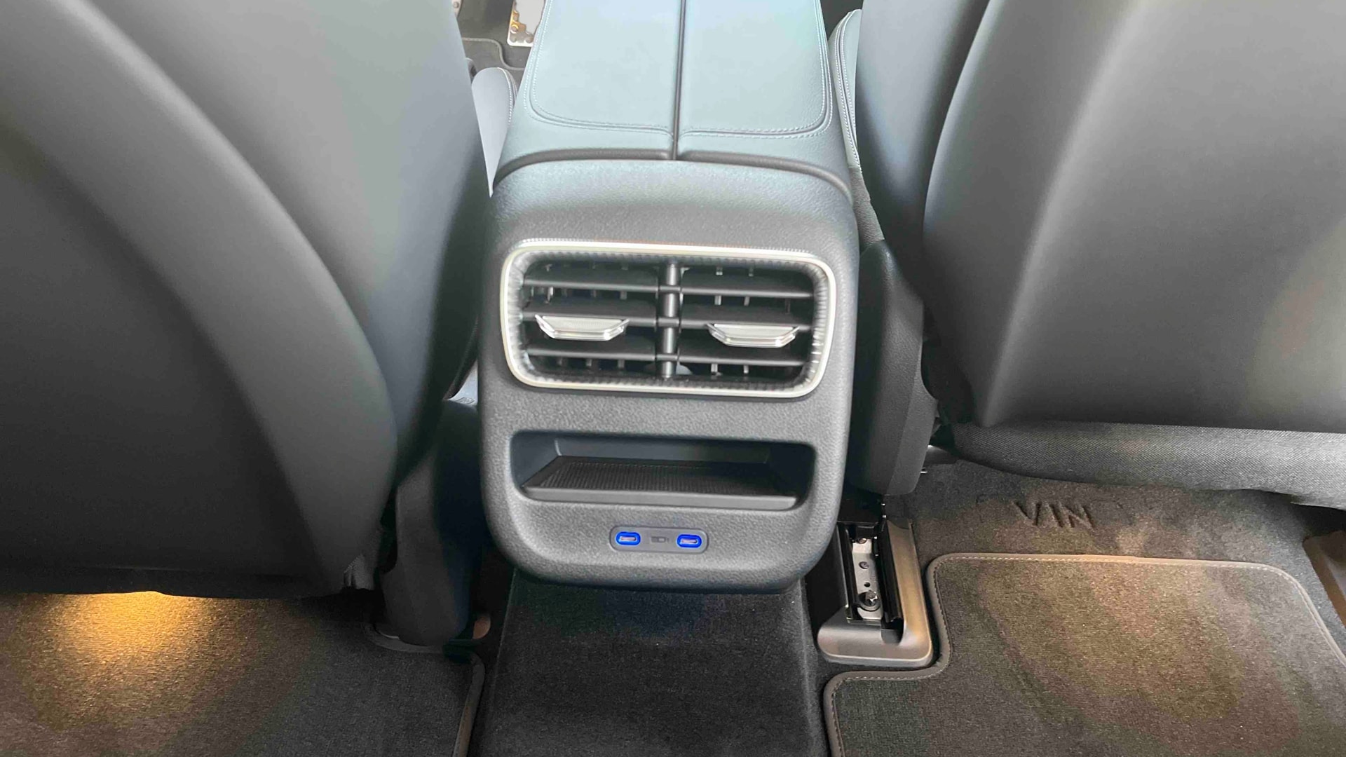 Mercedes-Benz Classe C 400 Electrique 4M AMG Line — photo 19