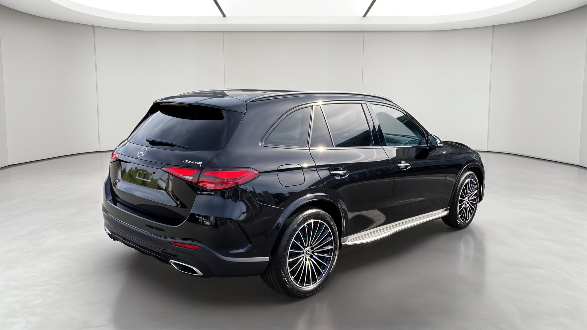 Mercedes-Benz GLC 220 d 4Matic AMG Line — 3/4 arrière droit
