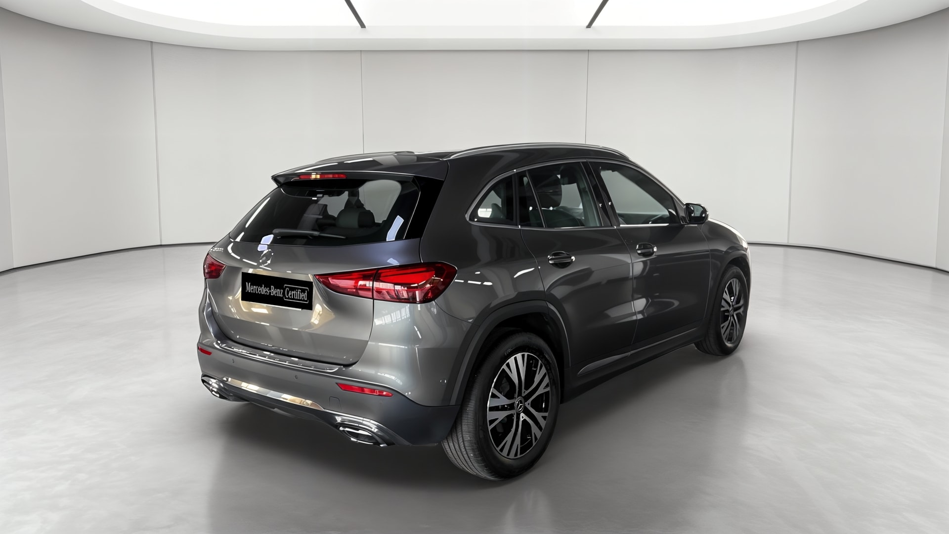 Mercedes-Benz GLA 180 7G-DCT Progressive Line — 3/4 arrière droit