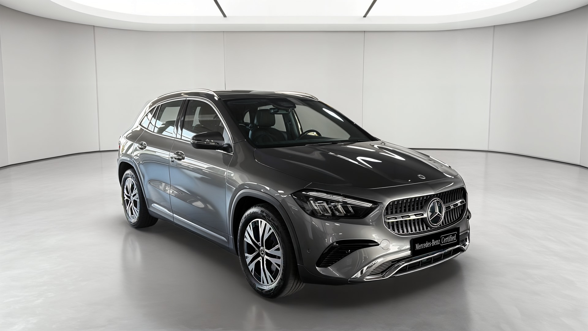 Mercedes-Benz GLA 180 7G-DCT Progressive Line — 3/4 avant droit