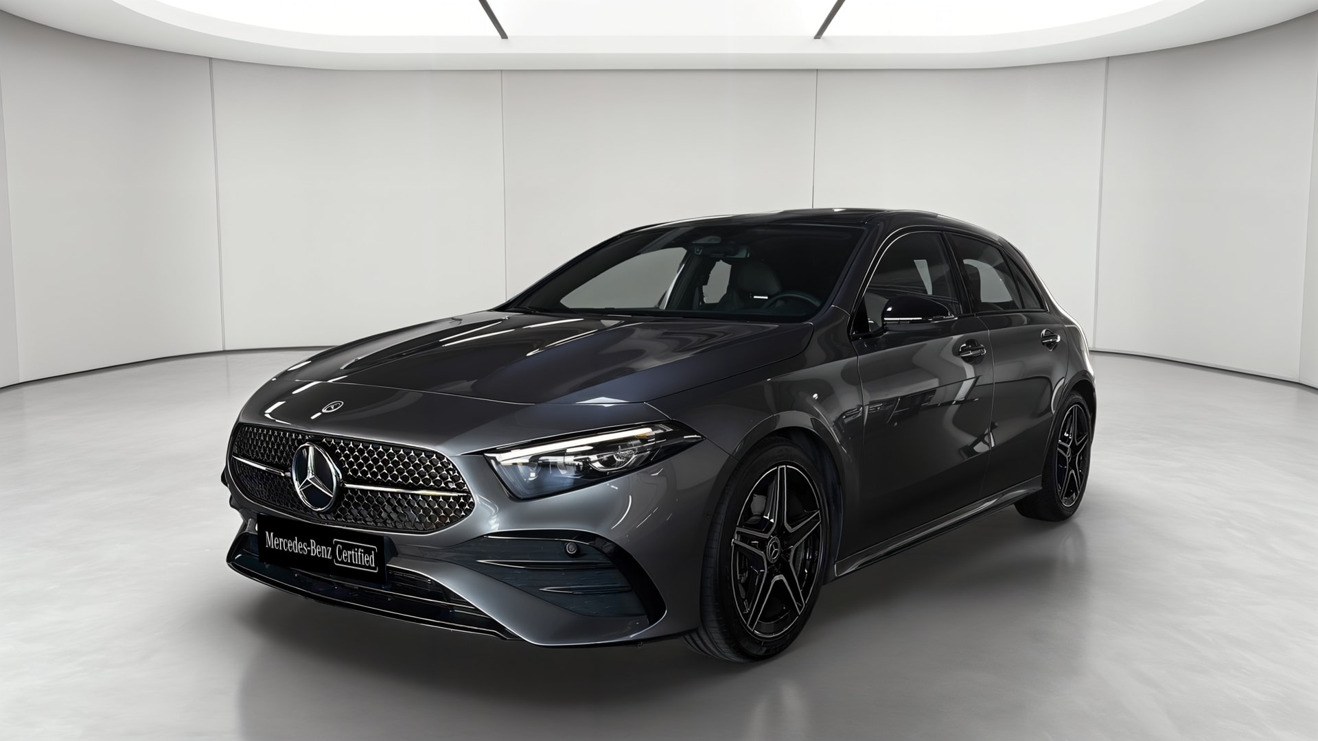 Mercedes-Benz Classe A 180 Edition 140 — 3/4 avant gauche