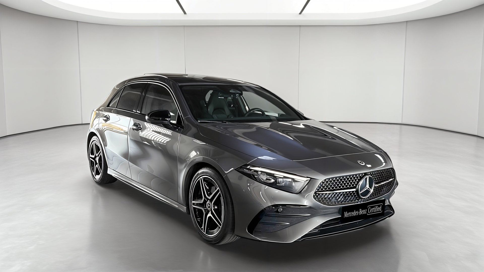 Mercedes-Benz Classe A 180 Edition 140 — 3/4 avant droit
