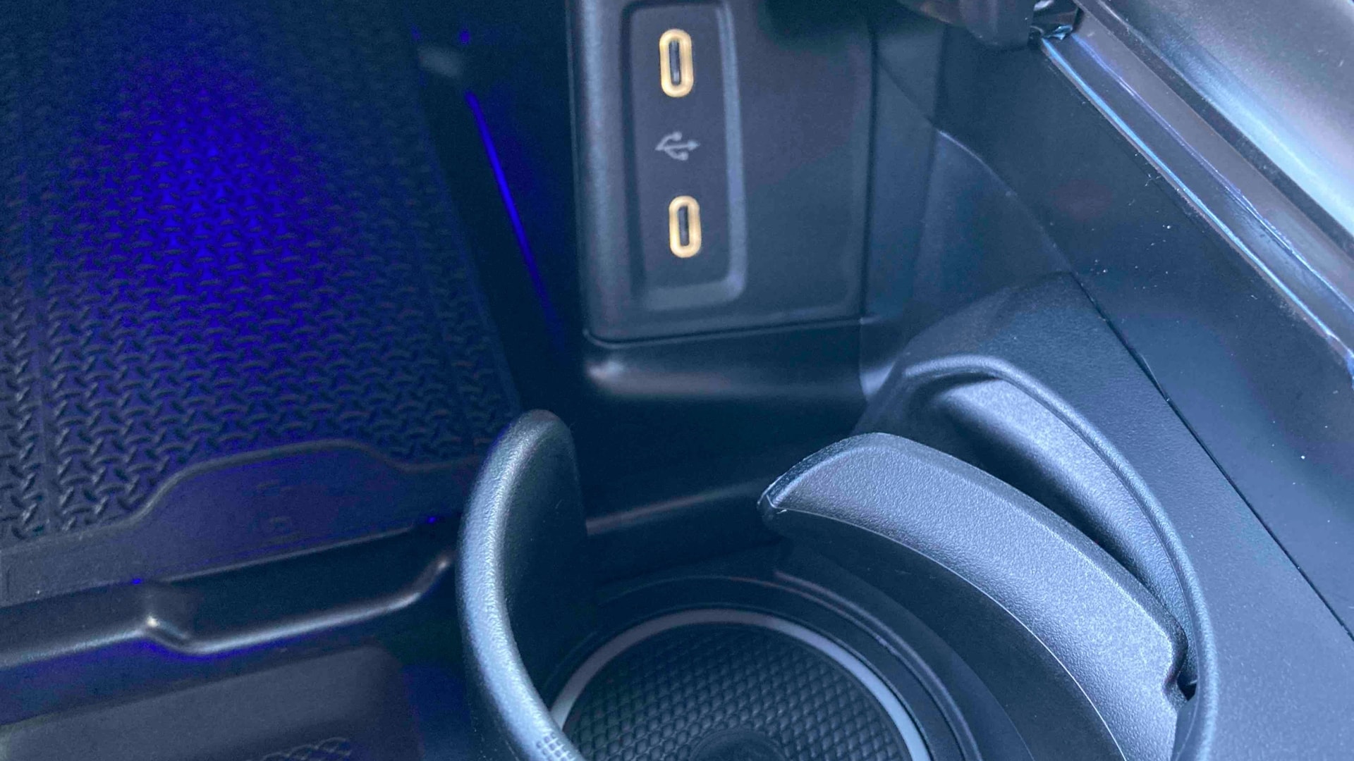 Mercedes-Benz GLC 300 e Hybrid EQ 4Matic AMG Line + — photo 16