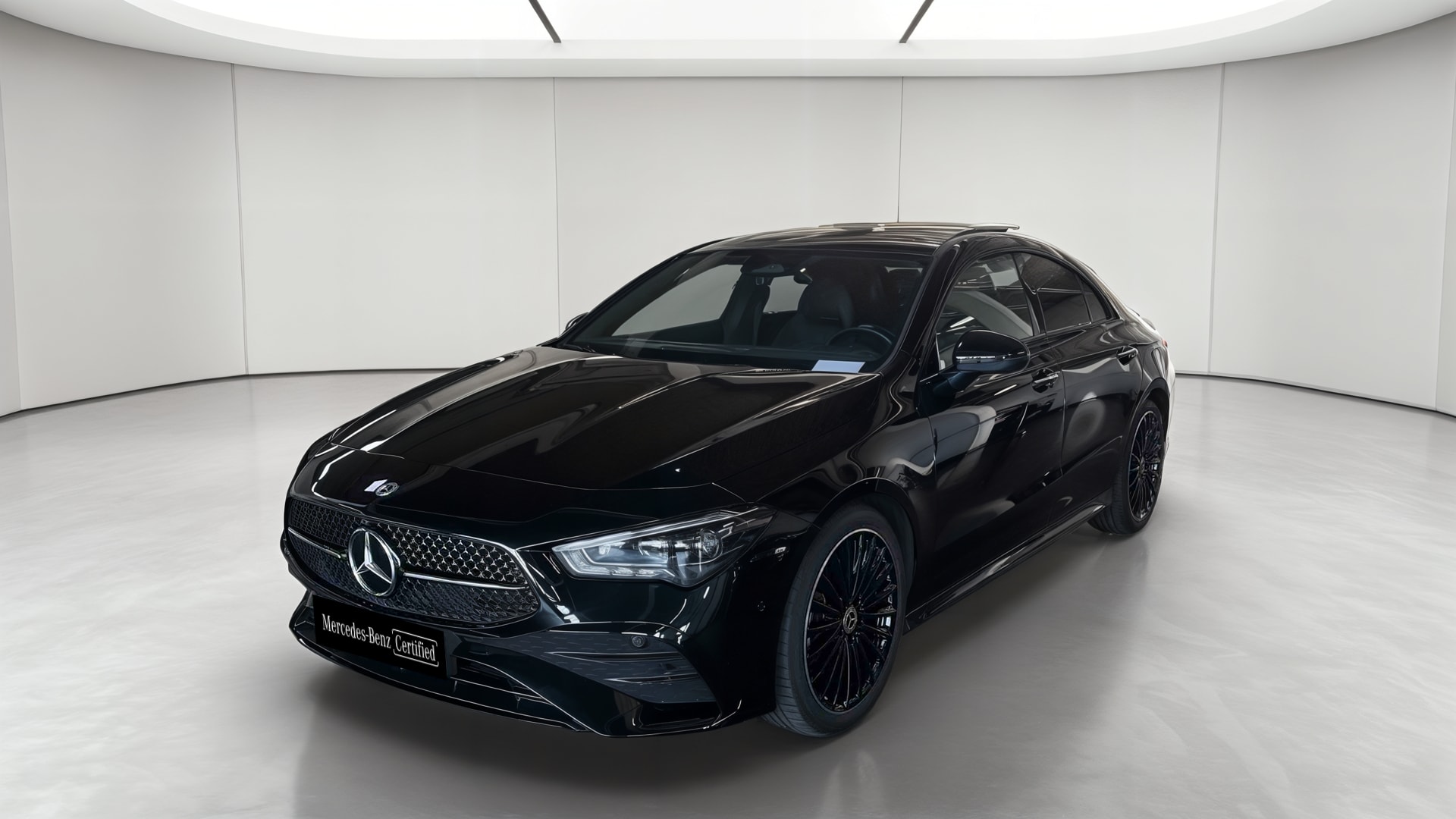 Mercedes-Benz CLA Coupé 200 7G-DCT AMG Line — 3/4 avant gauche