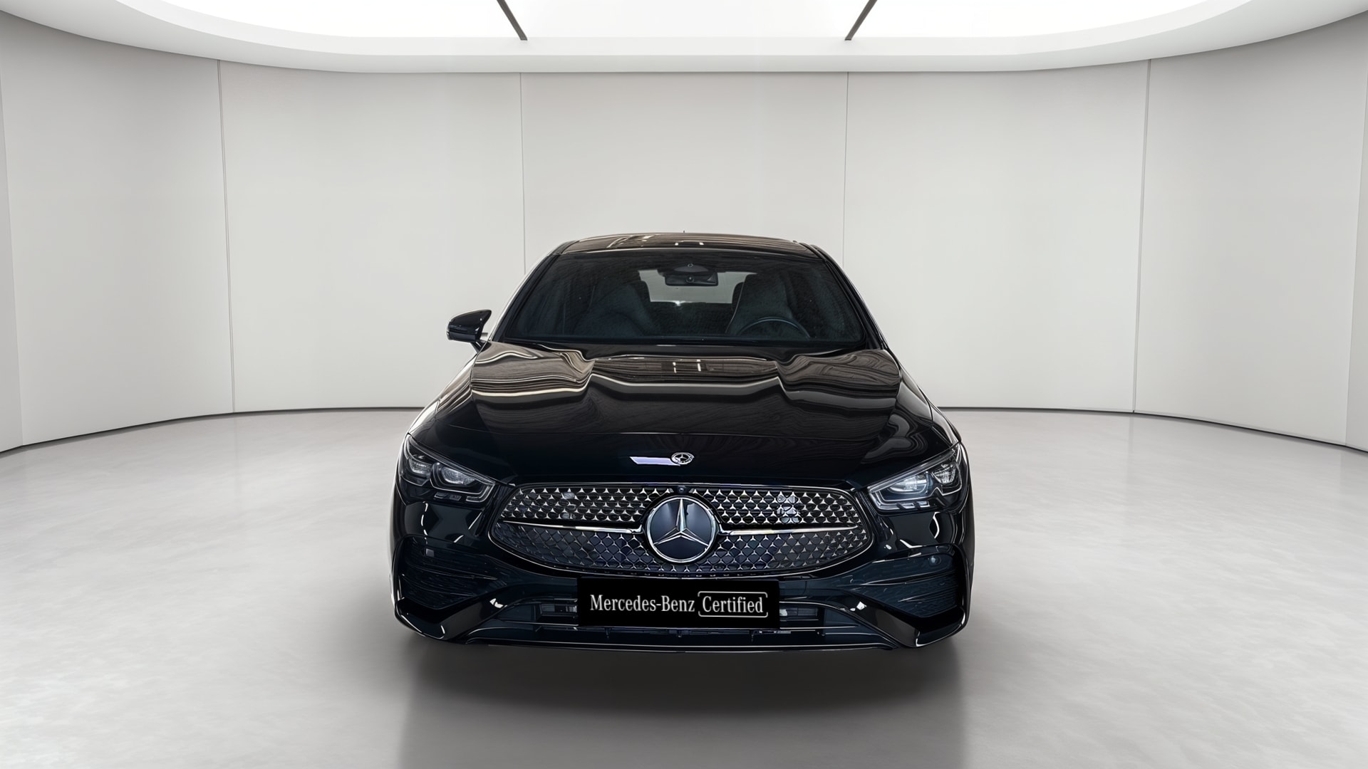 Mercedes-Benz CLA Coupé 200 7G-DCT AMG Line — Face avant