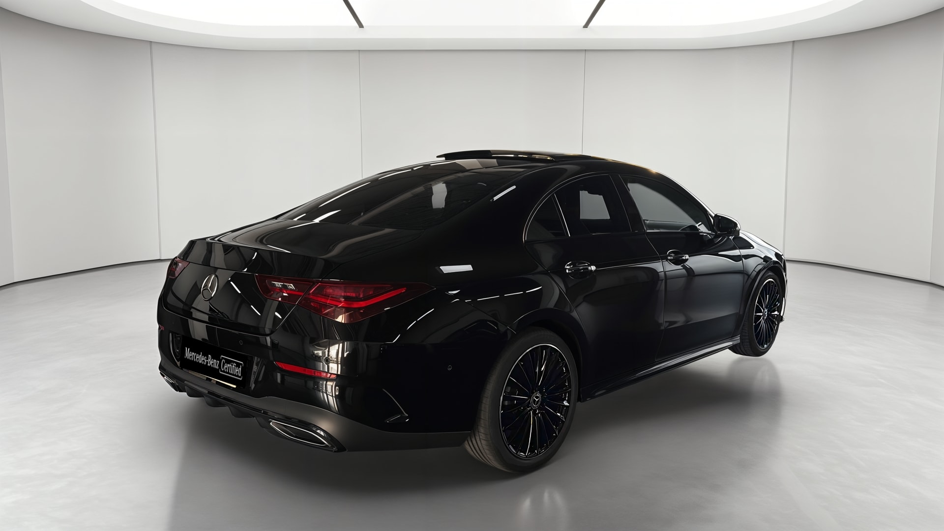 Mercedes-Benz CLA Coupé 200 7G-DCT AMG Line — 3/4 arrière droit