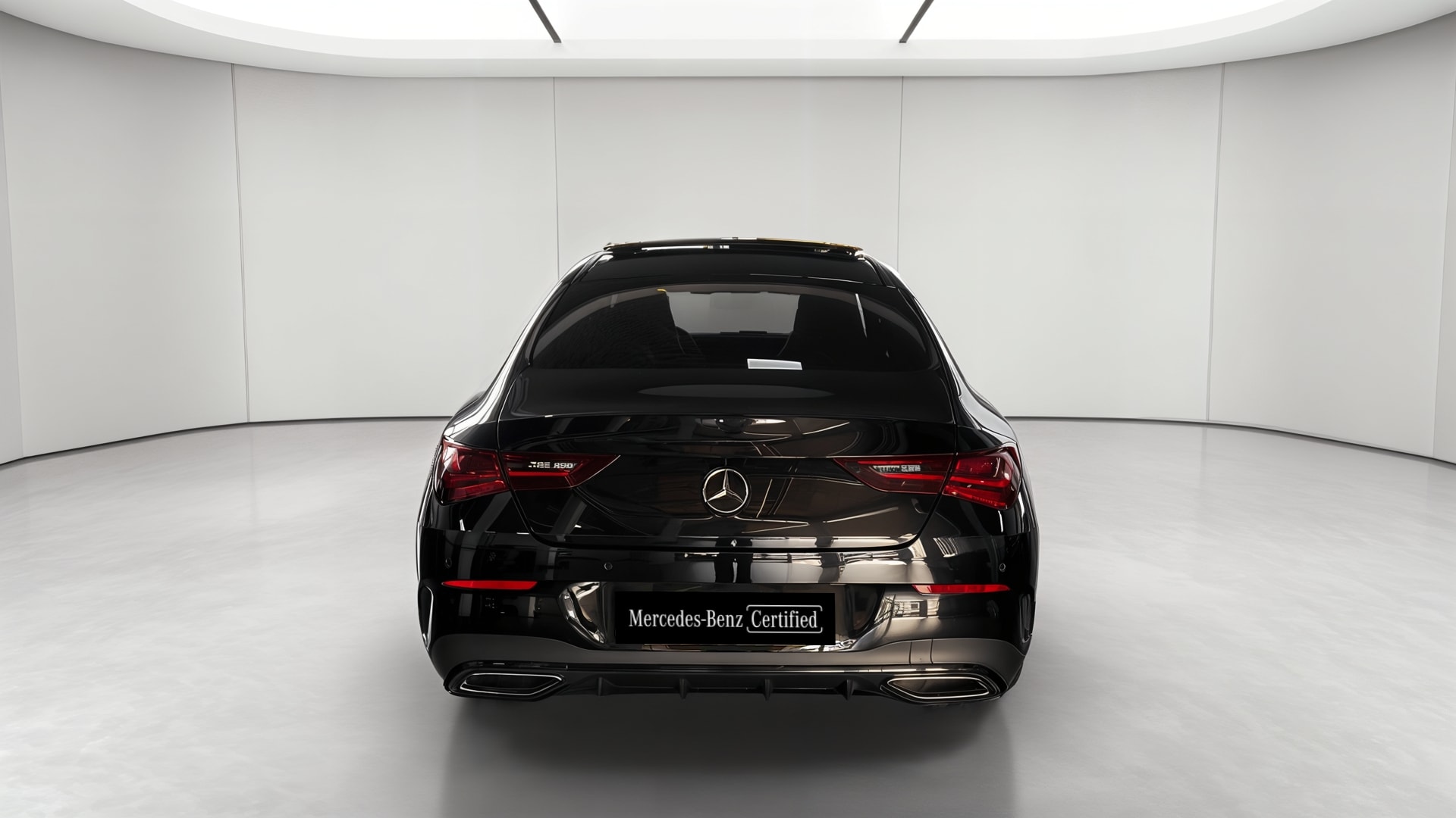 Mercedes-Benz CLA Coupé 200 7G-DCT AMG Line — Face arrière