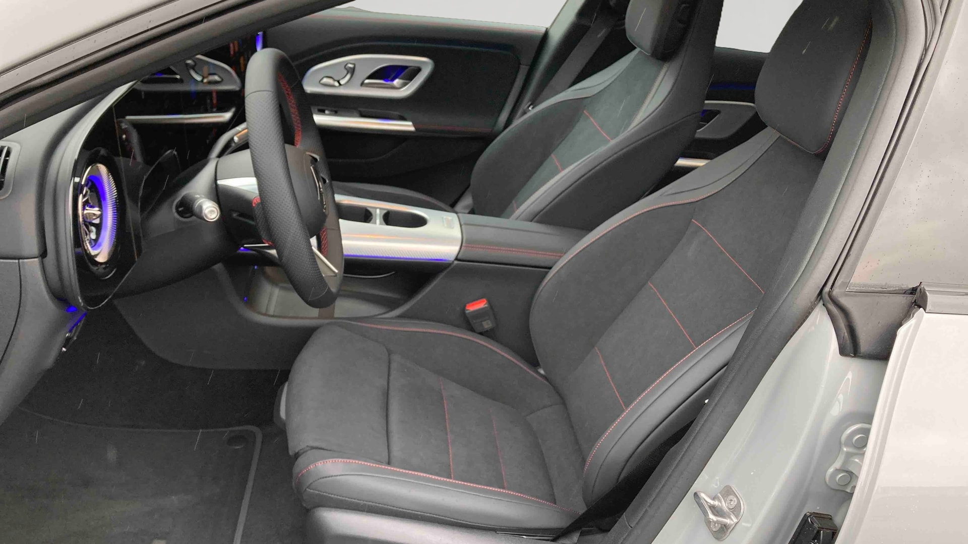 Mercedes-Benz CLA 200 8F-eDCT Business Line Executive — Siège conducteur