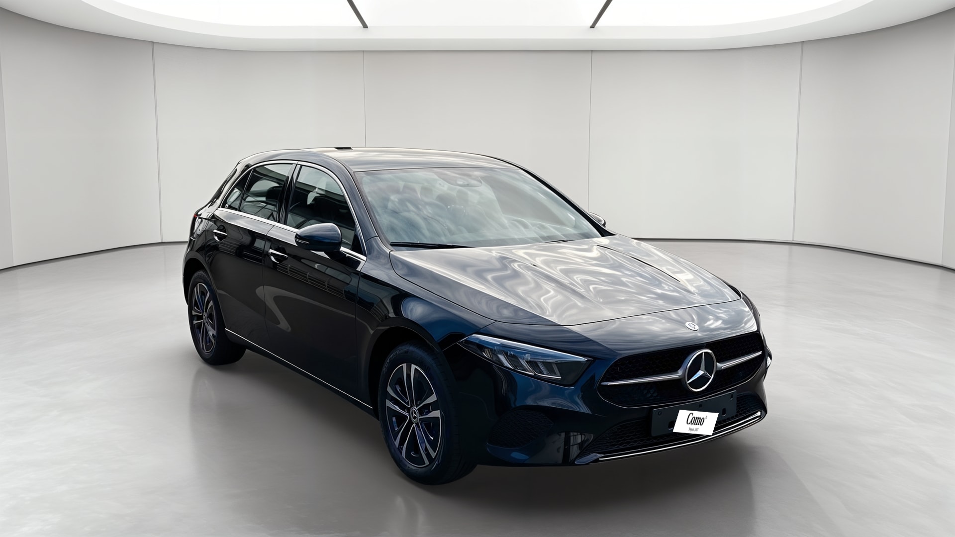 Mercedes-Benz Classe A 250 e Hybrid EQ Progressive Line — 3/4 avant droit