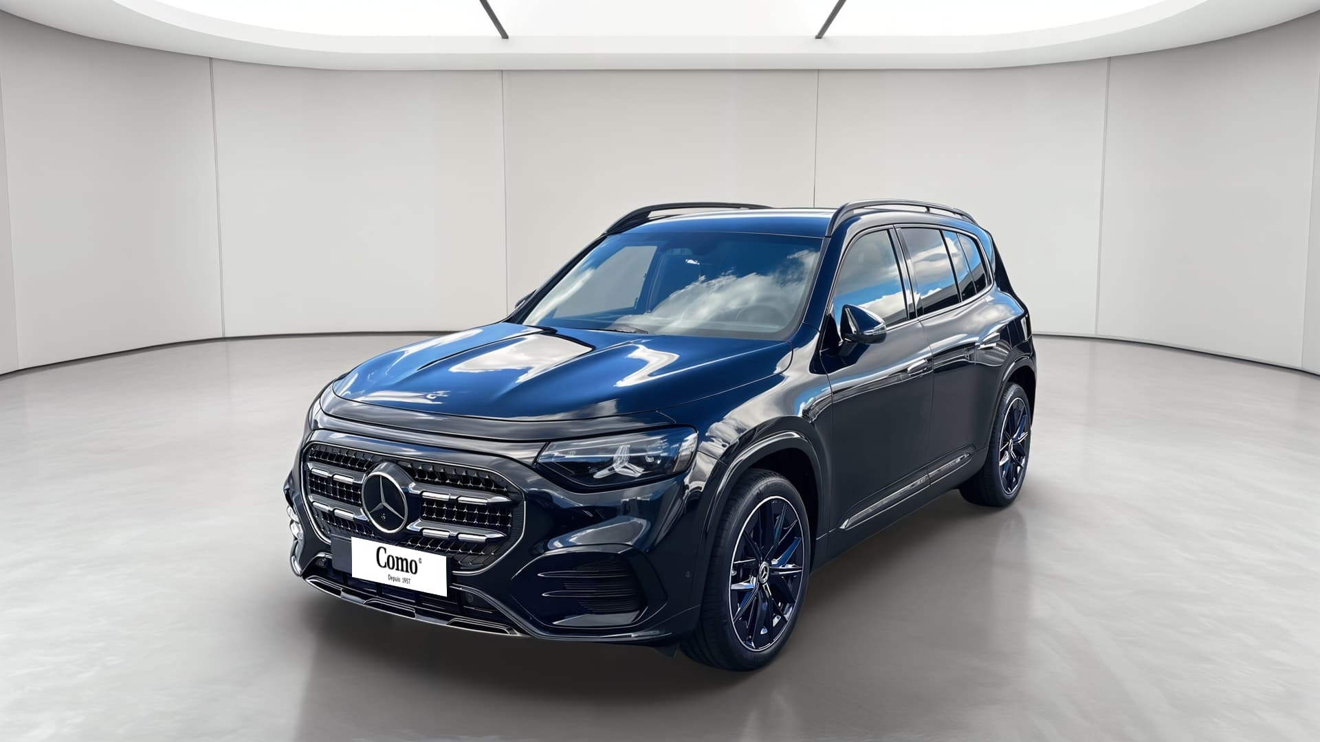 Mercedes-Benz GLB 200 4MATIC AMG Line — 3/4 avant gauche