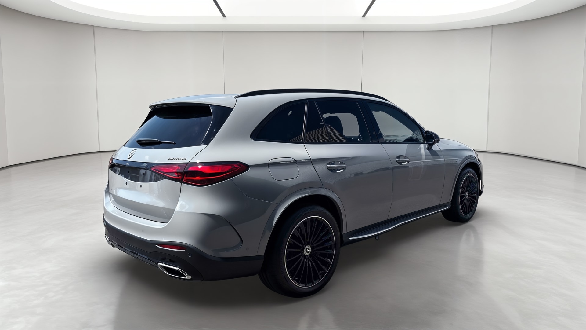 Mercedes-Benz GLC 220 d 4Matic AMG Line — 3/4 arrière droit
