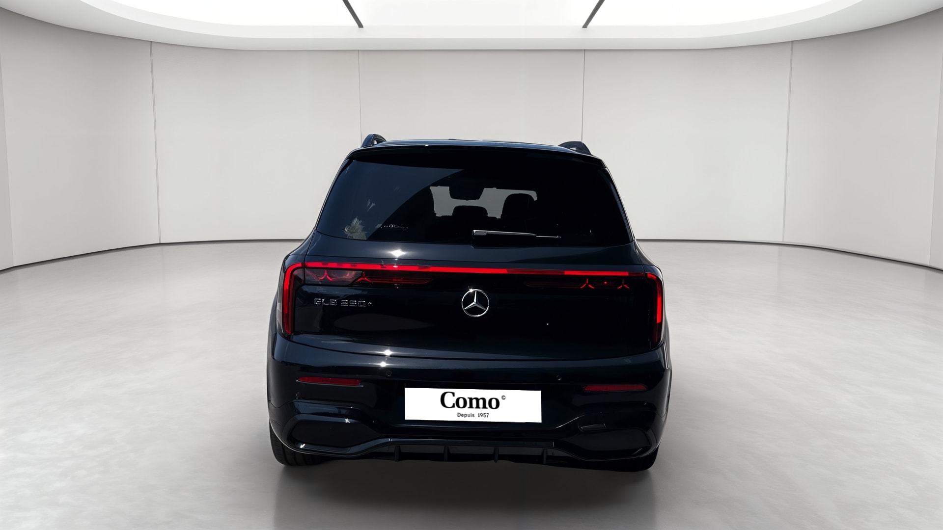 Mercedes-Benz GLB 250+ EQ Limited Edition — Face arrière