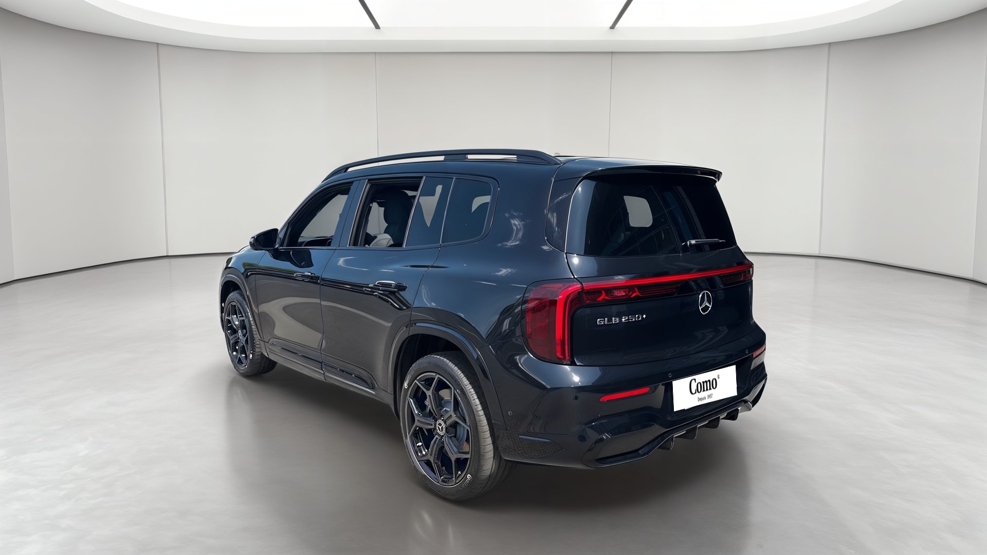 Mercedes-Benz GLB 250+ EQ Limited Edition — 3/4 arrière gauche