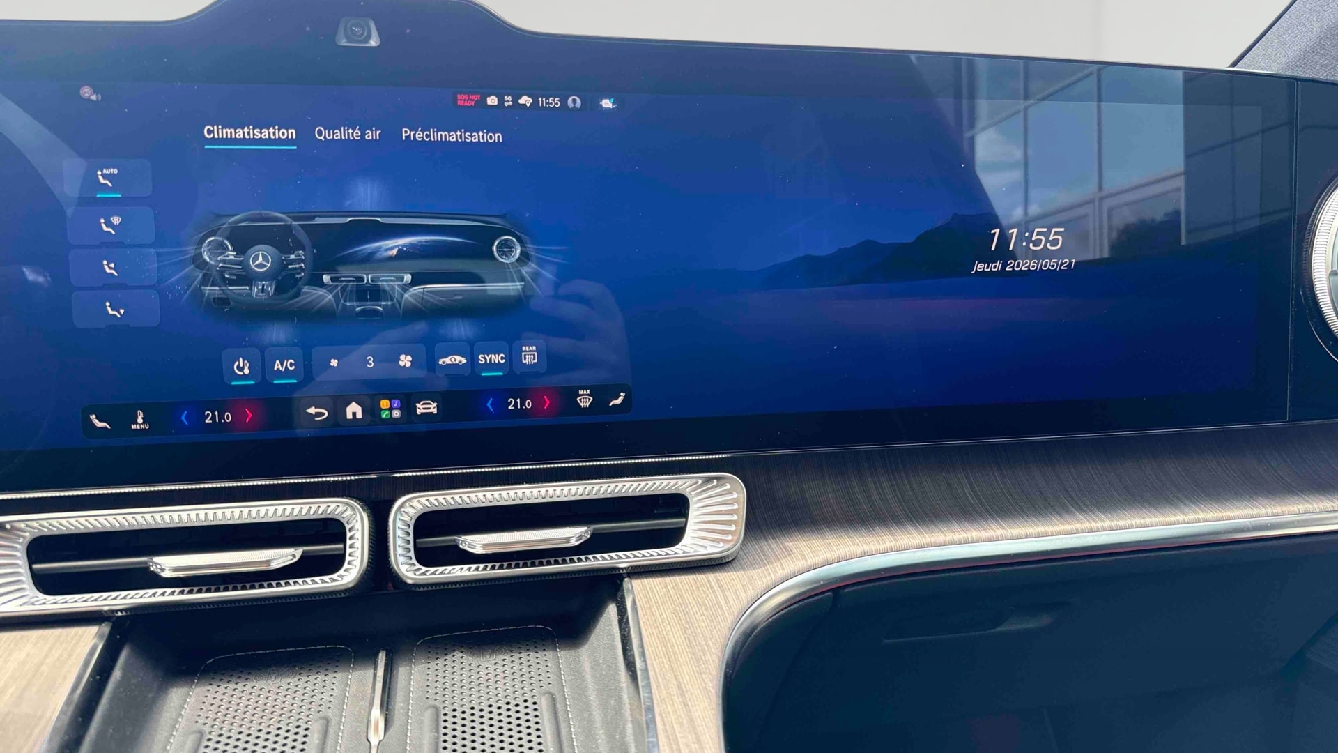 Mercedes-Benz GLC 400 EQ 4M AMG Line — photo 19