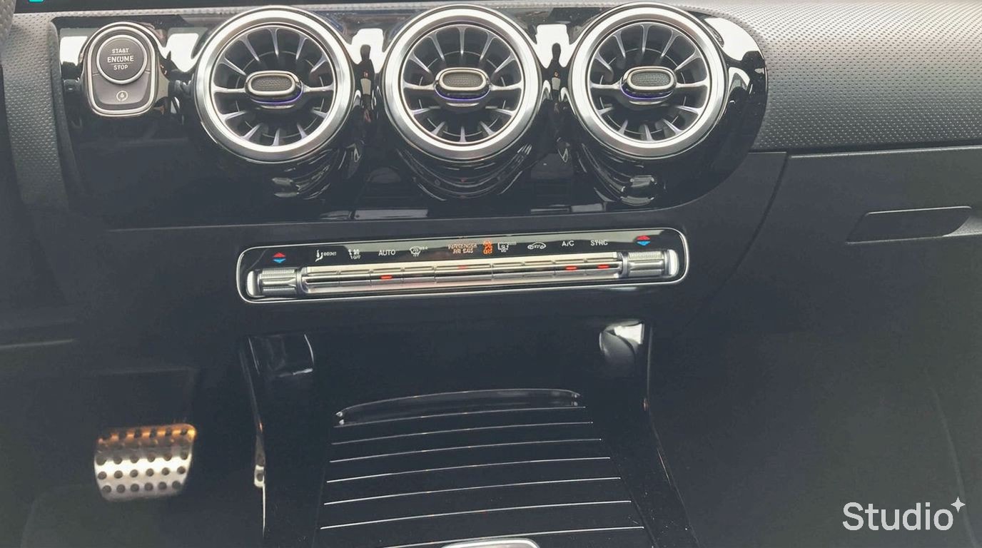 Mercedes-Benz Classe A 180 Star Edition — photo 18