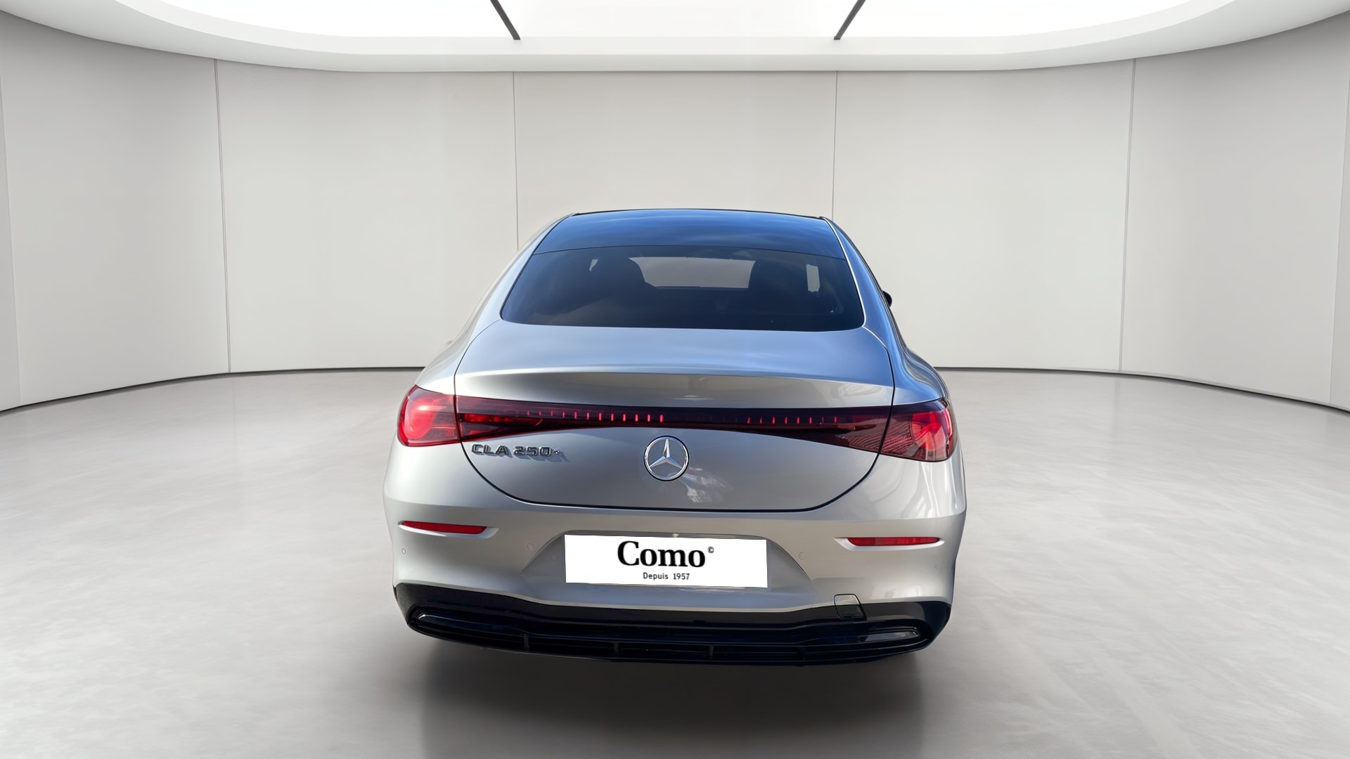 Mercedes-Benz CLA 250+ avec technologie EQ Business Edition — Face arrière