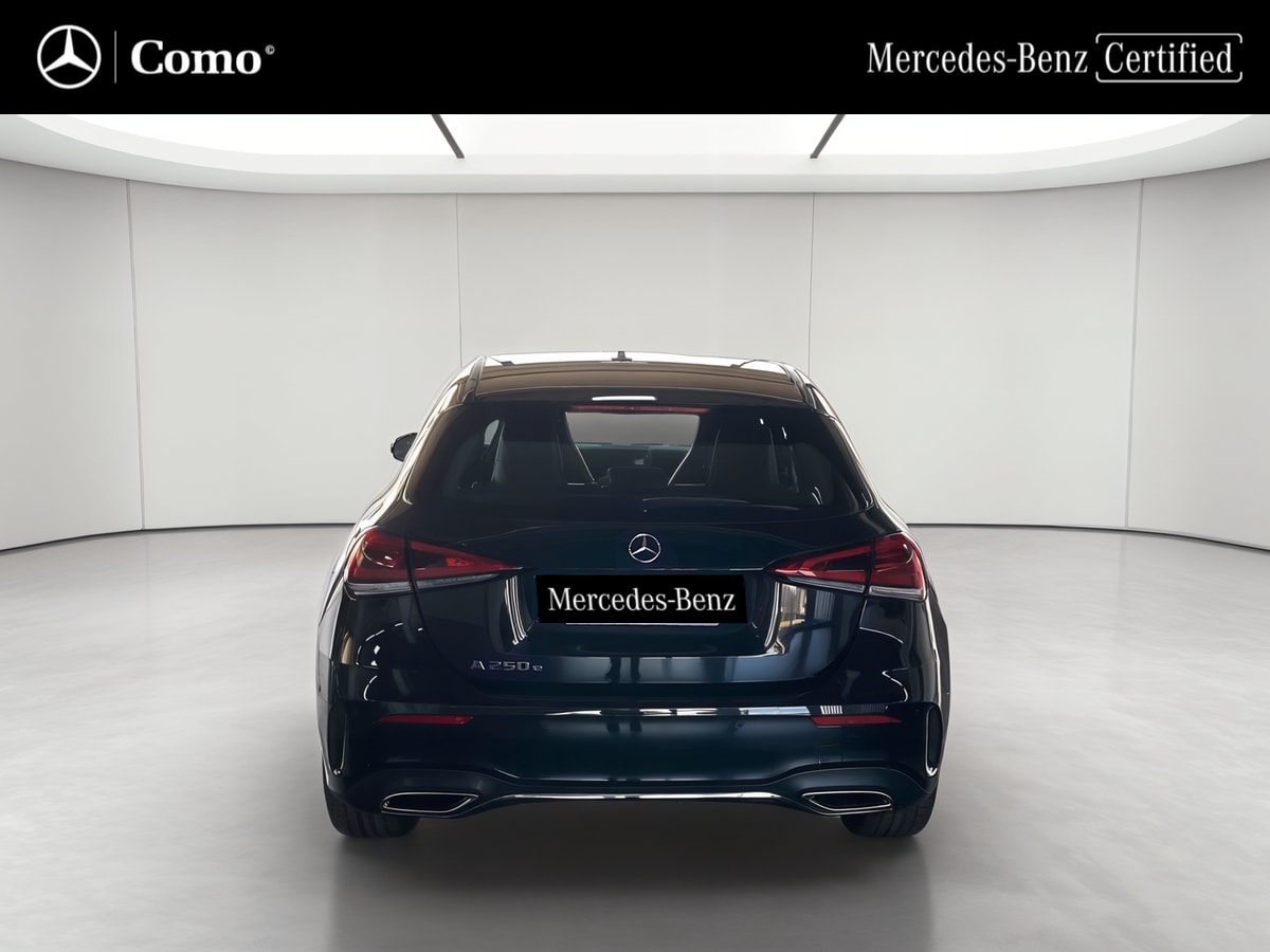 Mercedes-Benz Classe A 250 e 8G-DCT AMG Line — Face arrière