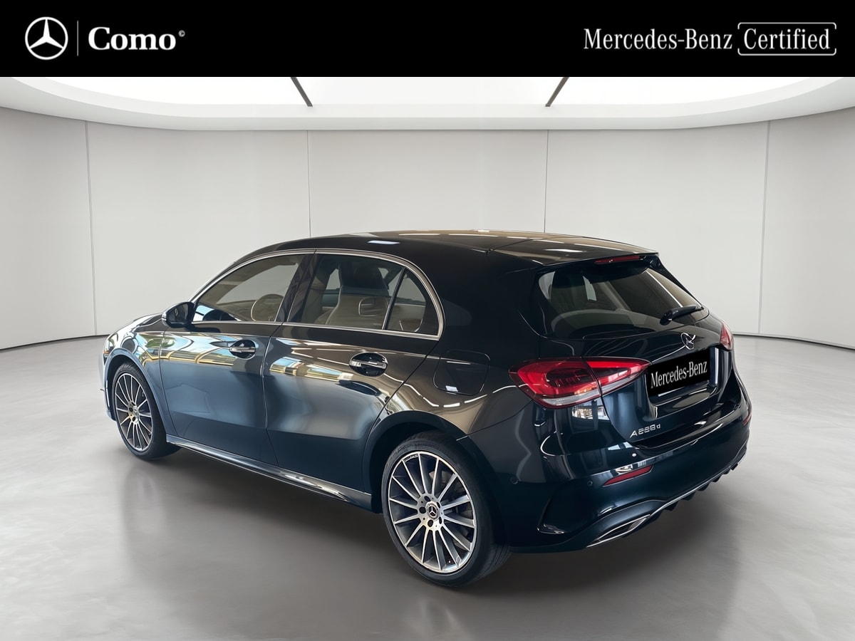 Mercedes-Benz Classe A 250 e 8G-DCT AMG Line — 3/4 arrière gauche