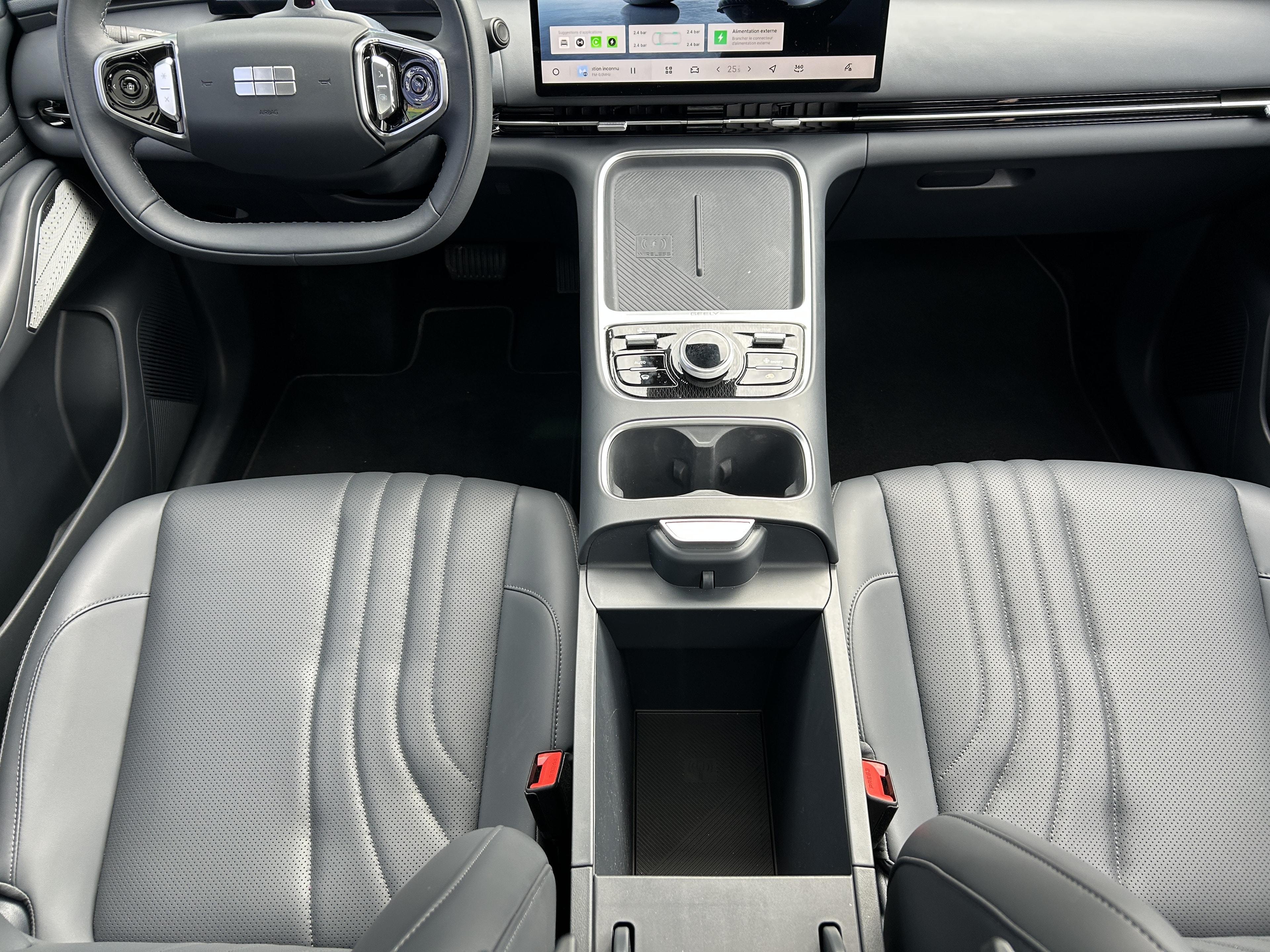 GEELY Starray EM-i Max+ — Console centrale - GPS